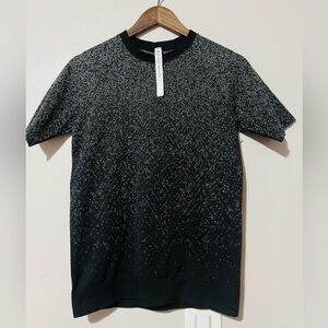 Lululemon Pullover Top - Size 8